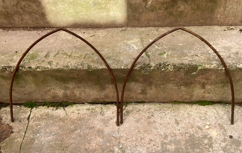 Rusty metal gothic - 1,