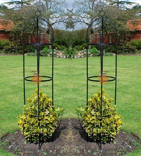Set garden obelisk - of,